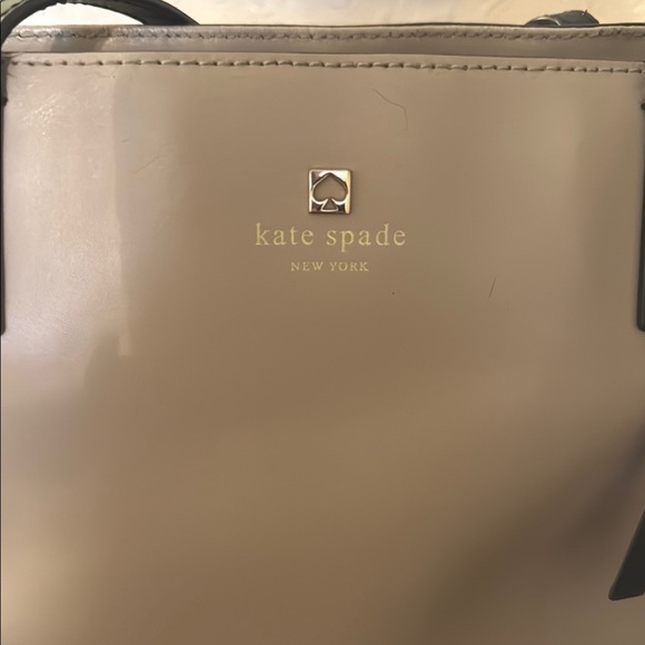 Kate Spade Beige and Black Tote Bag - Picture 4 of 10